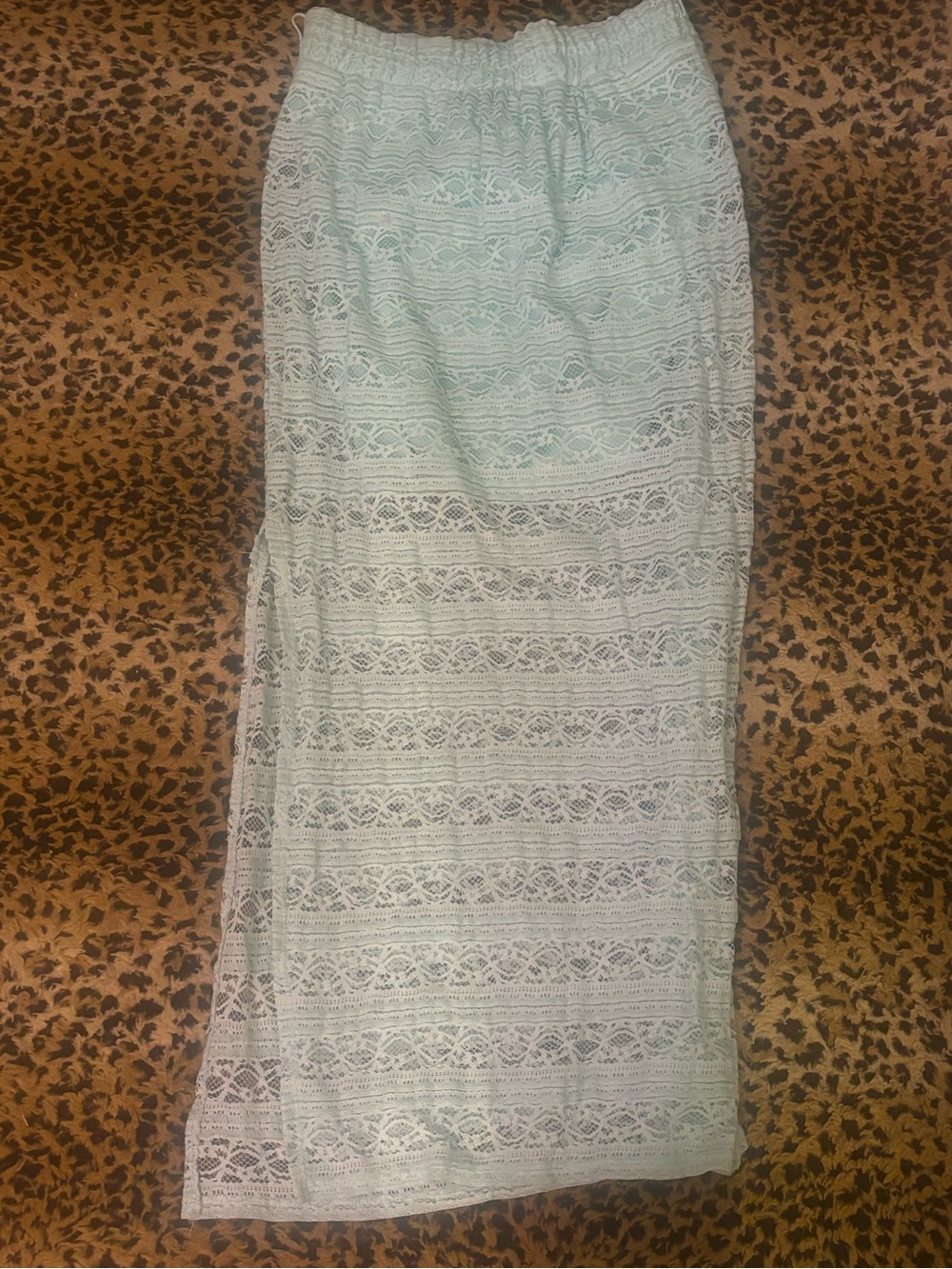 size medium no boundaries turqouise lace maxi skirt